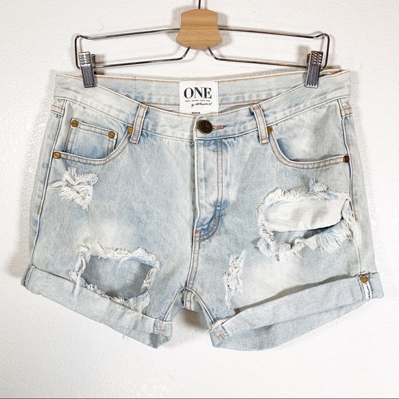 One Teaspoon Pants - One Teaspoon Chargers Distressed Denim Shorts